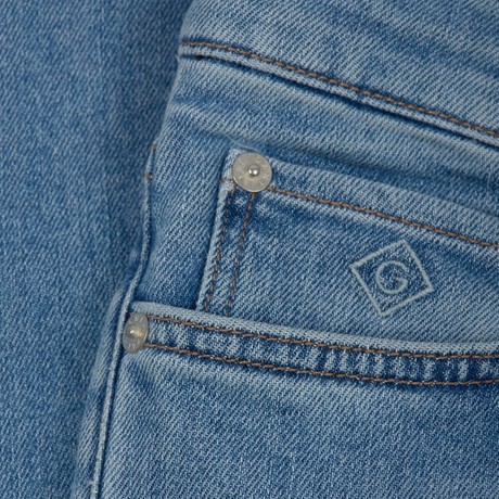Джинсы Gant light blue worn in &mdash; фотографии 3