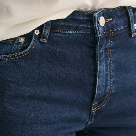 Джинсы Gant dark blue broken in &mdash; фотографии 3