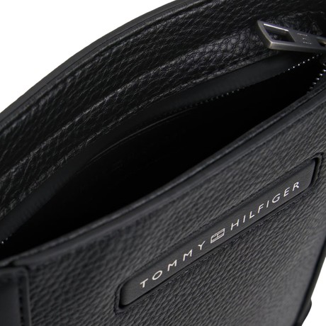 TOMMY HILFIGER AM0AM14012 - Black - BAGS - Image 3