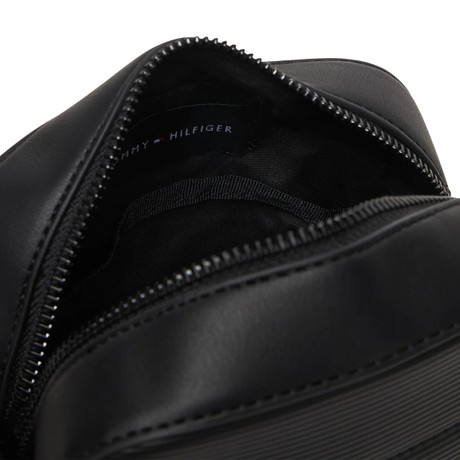 TOMMY HILFIGER AM0AM14020 - Black - BAGS - Image 3