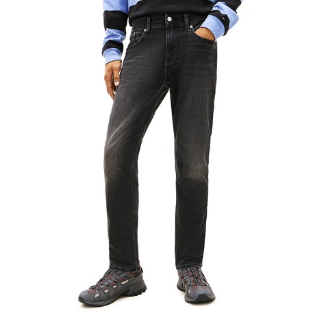 TOMMY JEANS &mdash; DM0DM18145