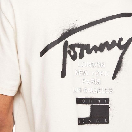TOMMY JEANS DM0DM18529 - Newsprint - CAMISETA - Image 3