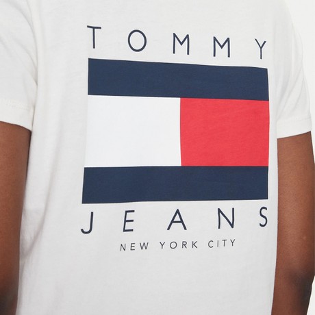 T-shirt Tommy Jeans ancient white &mdash; foto 3
