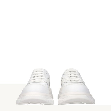 F74943