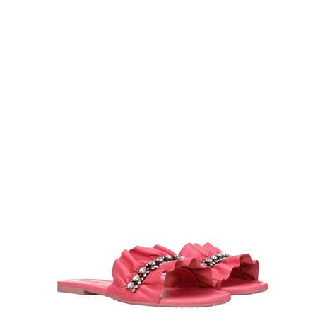 F76579