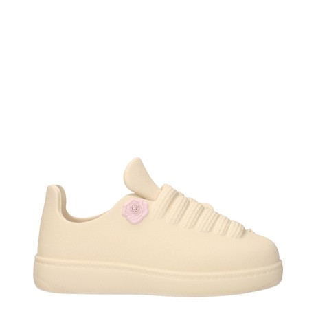BURBERRY — F84179