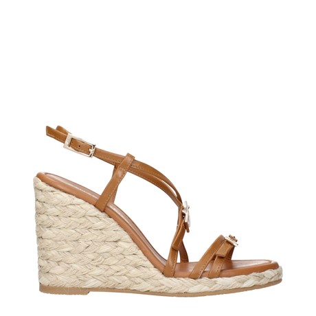 STUART WEITZMAN — F84405