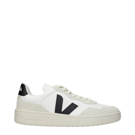 VEJA &mdash; F87867