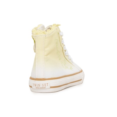 HS76CS