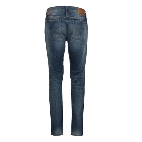 J30J305704