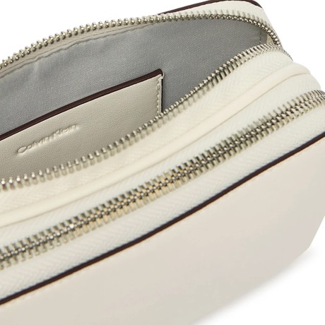 CALVIN KLEIN LV04F3165G - White Alyssum - BOLSOS - Image 3