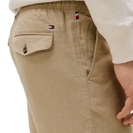 TOMMY HILFIGER MW0MW37804 - BATIQUE KHAKI - БЕРМУДЫ И ШОРТЫ - Image 3