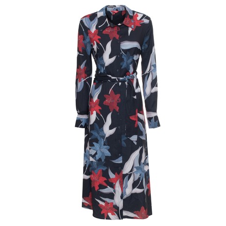 GUESS &mdash; Q3BK27