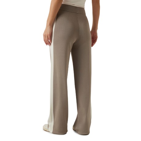 GUESS V5GB00 - TRADITIONAL KHAKI - TROUSERS - Image 2