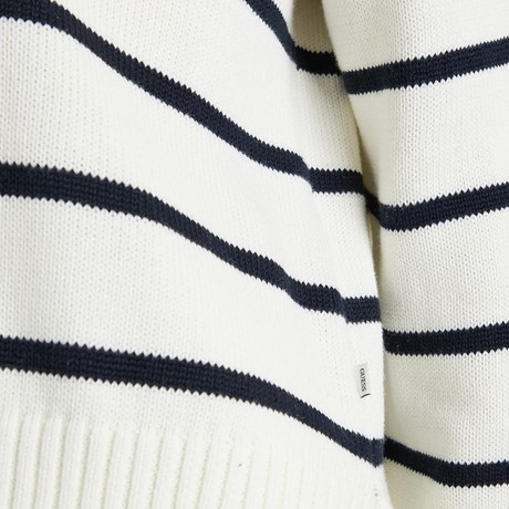 Jerseys Guess Jeans warm white daring oc &mdash; fot 3