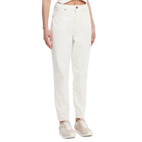 GUESS JEANS &mdash; W5GA0Y