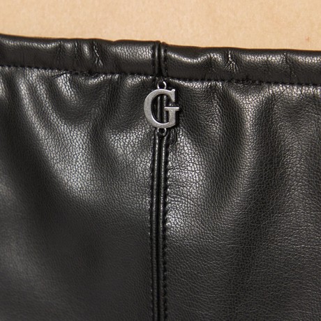 Sukienki Guess jet black a996 &mdash; zdjęcia 3