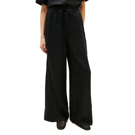 TOMMY HILFIGER &mdash; WW0WW48970