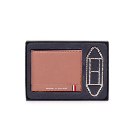 TOMMY HILFIGER — XM0XM02684