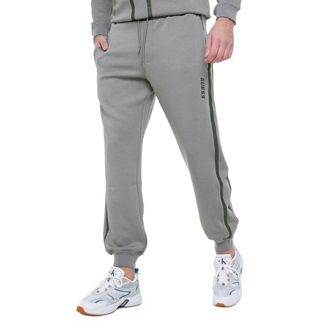 GUESS &mdash; Z5RB06